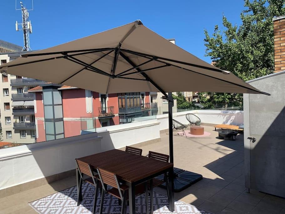 Atico Con Preciosa Terraza En Algorta Apartment Getxo Exterior photo